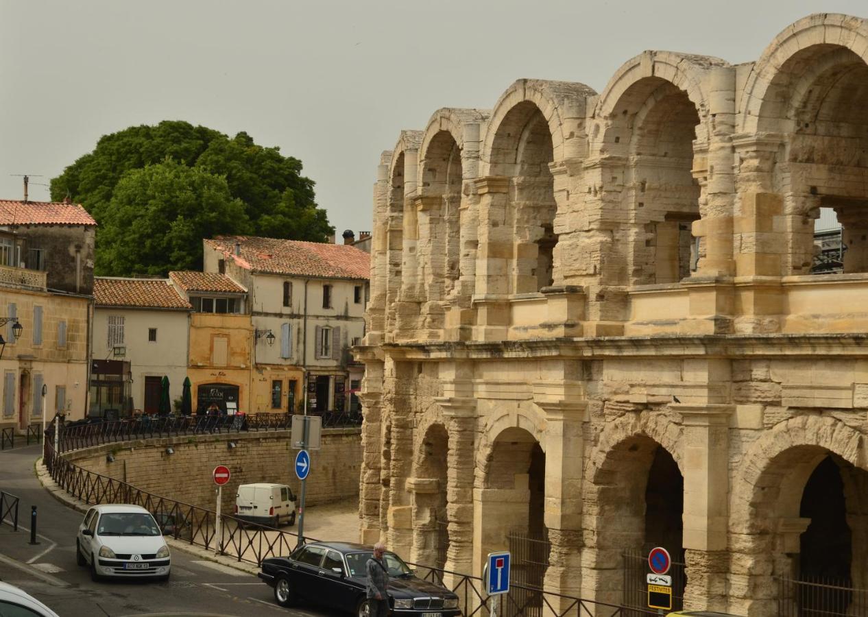 Апартаменти Aux Pieds Des Arenes Арль Екстер'єр фото